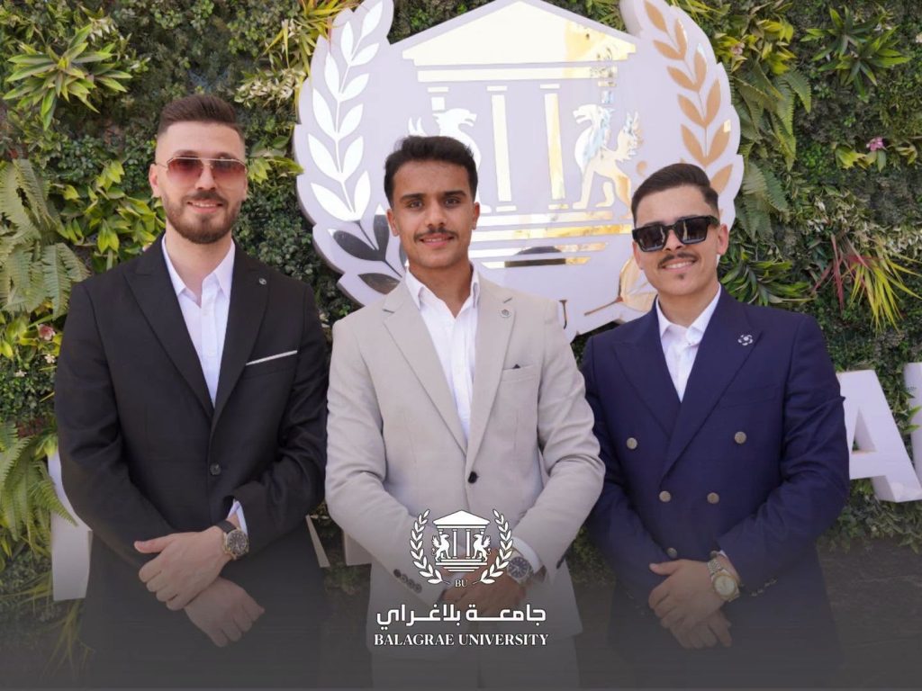 فرحة نجاح تُروى بالابتسامات، وتُزفّ بالأهازيج